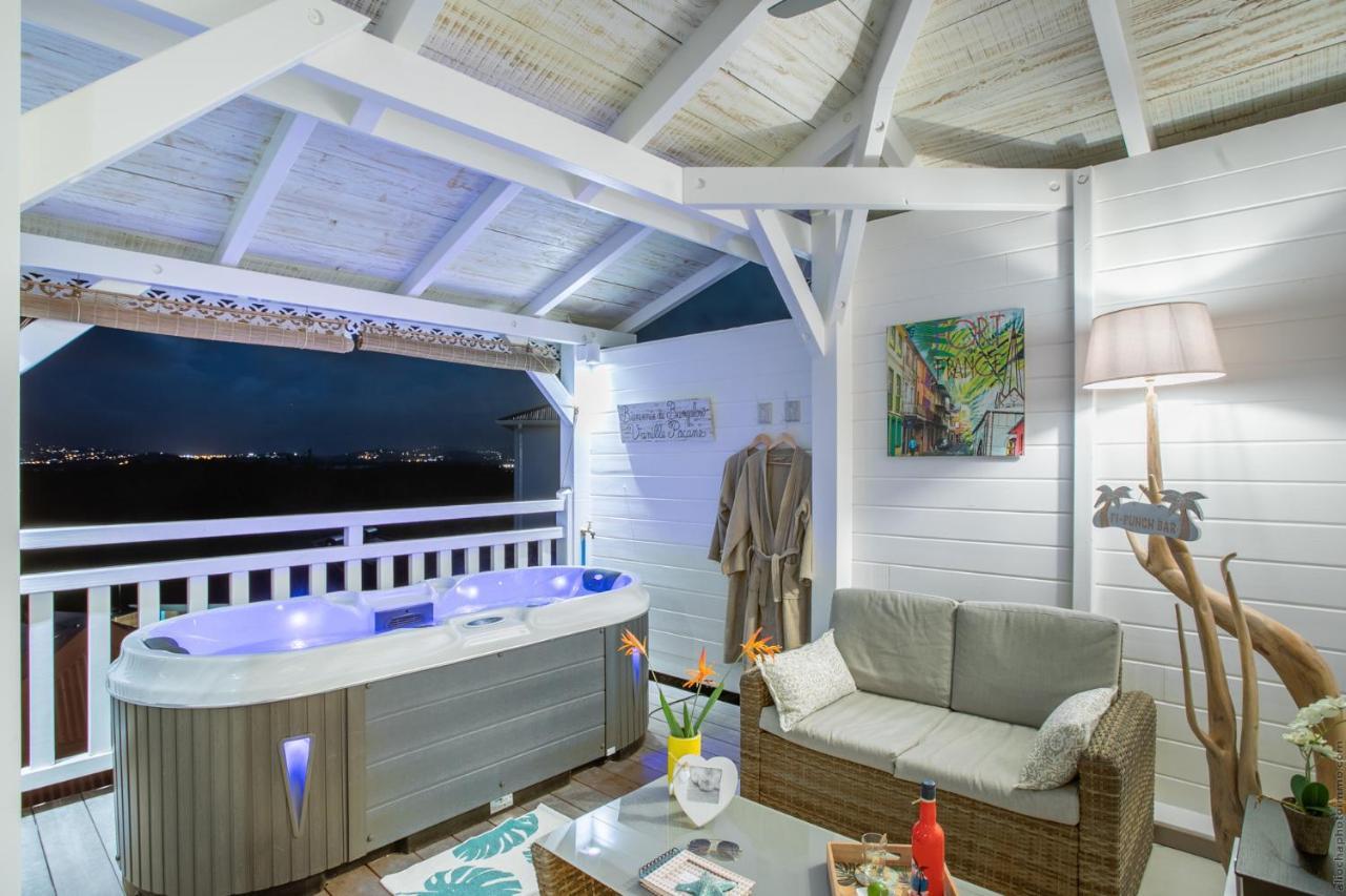 Bungalow Vanille Pacane - Vue Mer Avec Spa Prive Les Trois-Ilets Dış mekan fotoğraf