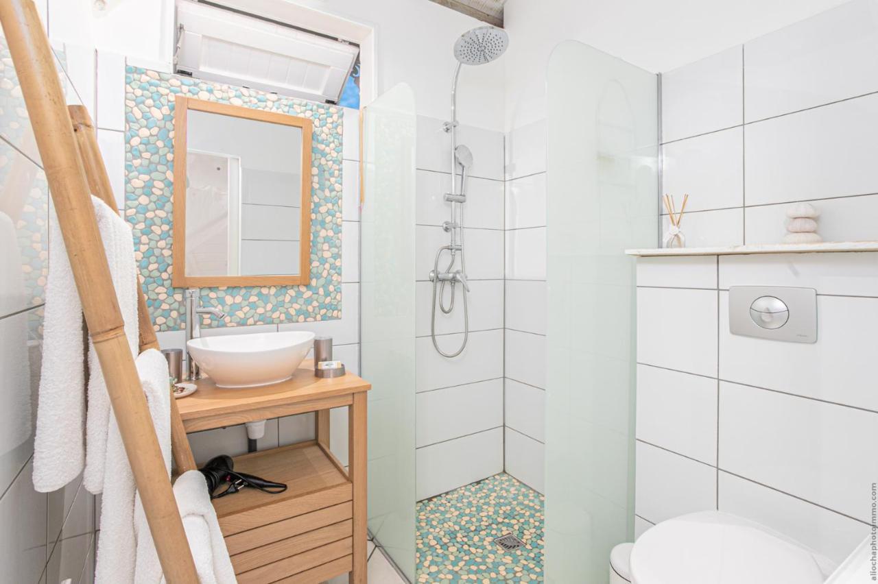 Bungalow Vanille Pacane - Vue Mer Avec Spa Prive Les Trois-Ilets Dış mekan fotoğraf