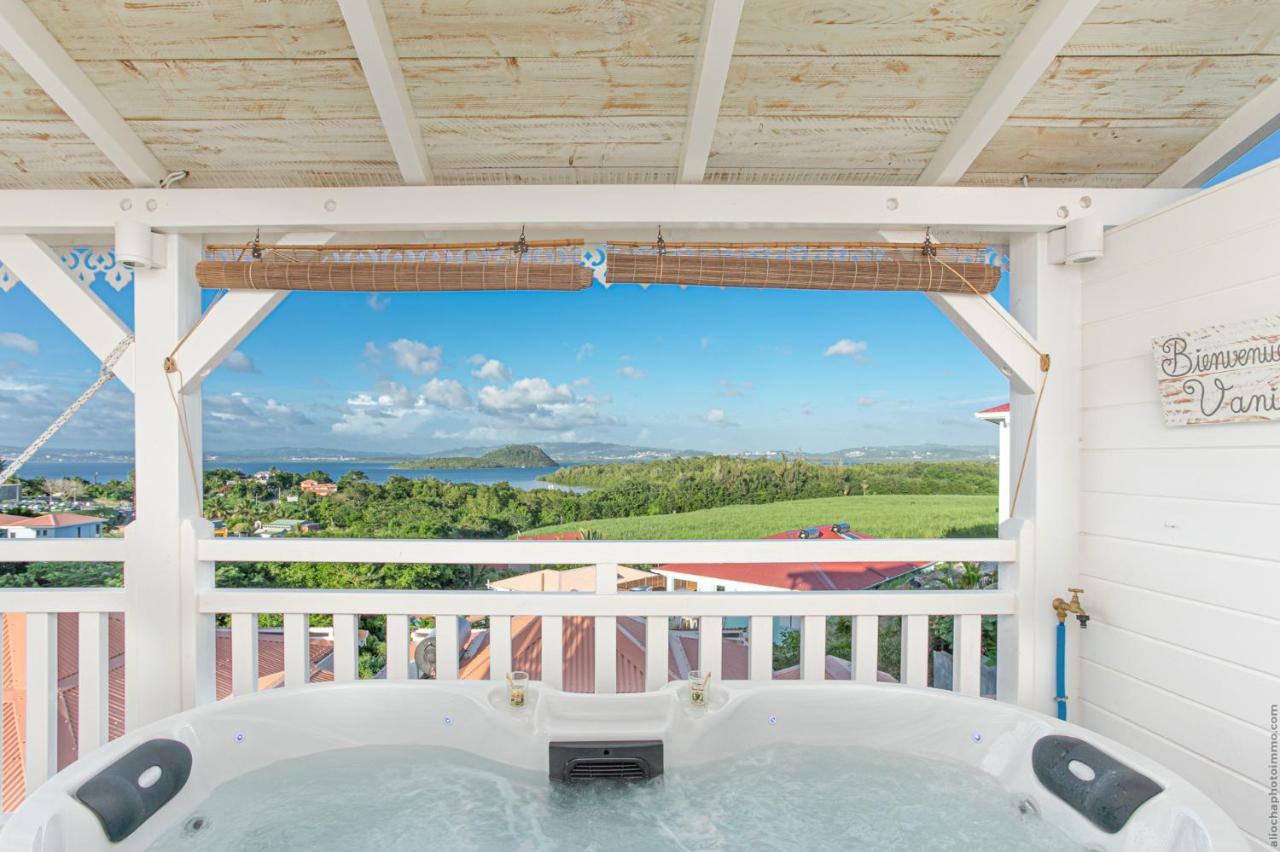 Bungalow Vanille Pacane - Vue Mer Avec Spa Prive Les Trois-Ilets Dış mekan fotoğraf