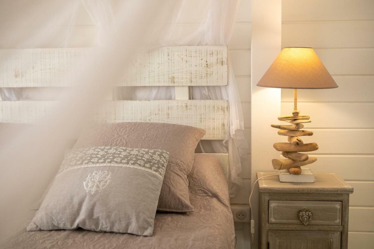 Bungalow Vanille Pacane - Vue Mer Avec Spa Prive Les Trois-Ilets Dış mekan fotoğraf